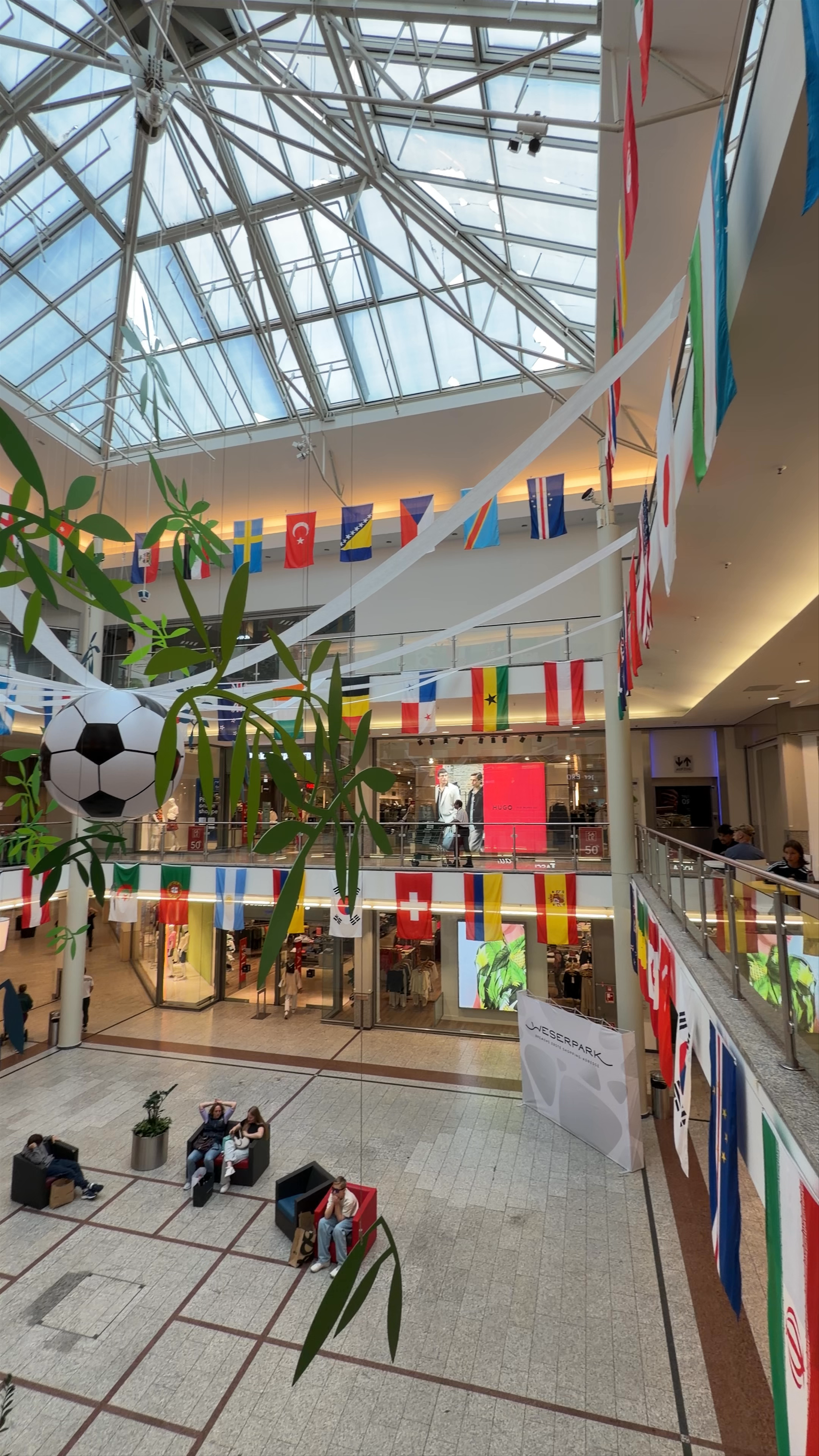 Weserpark Shopping Mall: Vibrant Global Spirit in Bremen