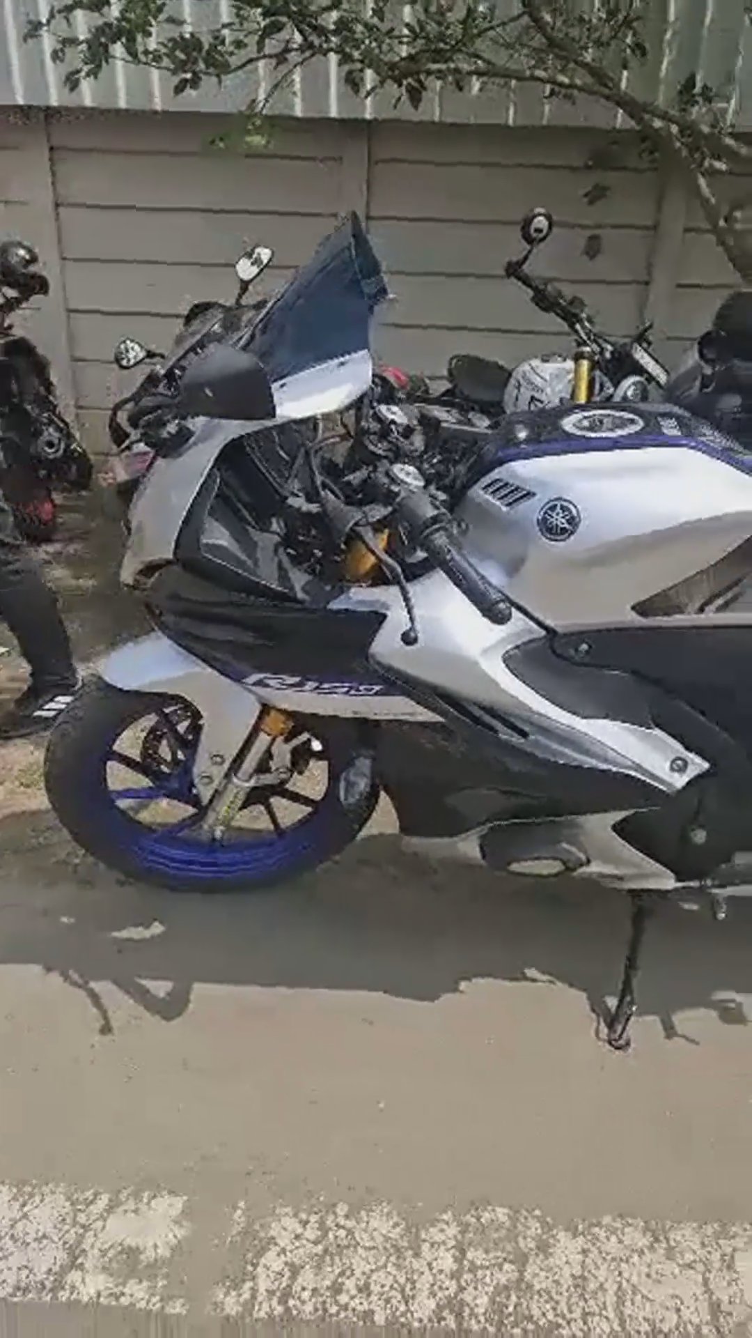 Walk-around video thumbnail