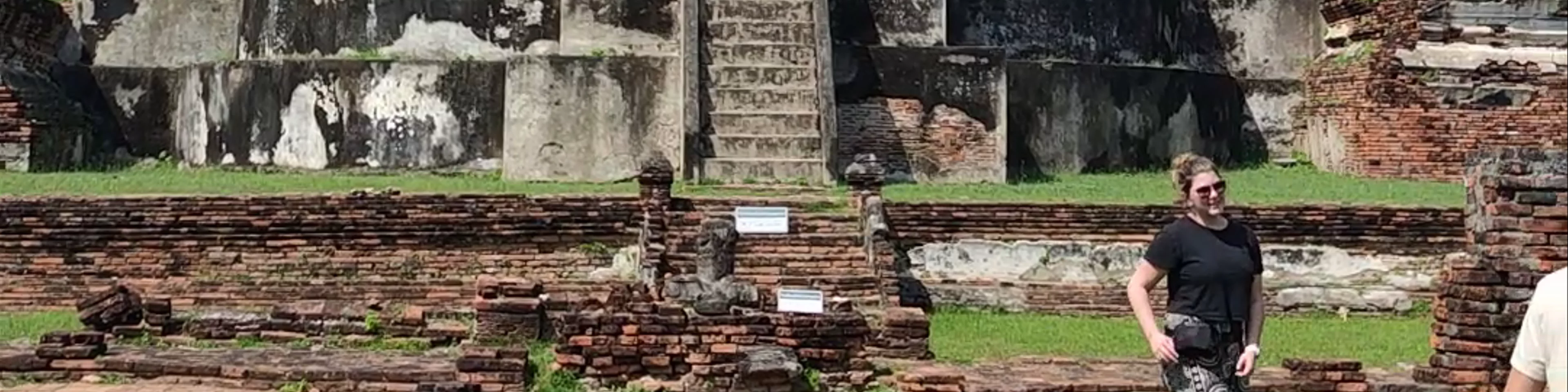Wat Tham Si Sanphet