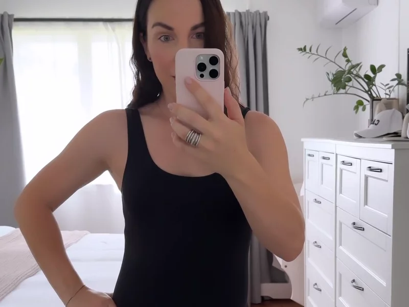 Product demo and styling (speak to camera)