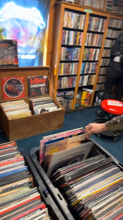 The Retro Attic - Vinyl Records Near Me - Akron, Ohio