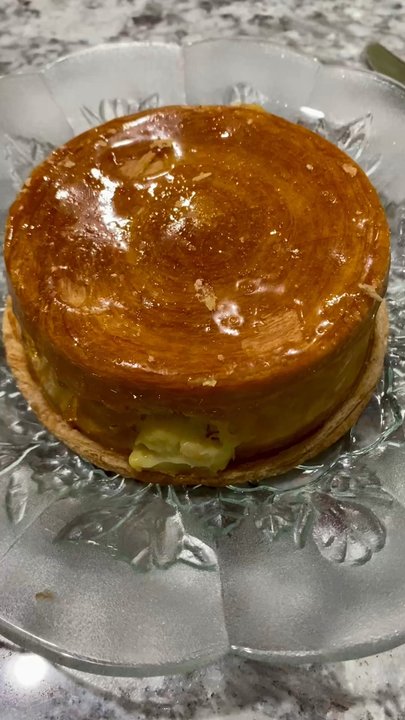 Rise Up Bakery - Crème brûlée pinwheel - Bakeries Near Me - Gilbert, Arizona