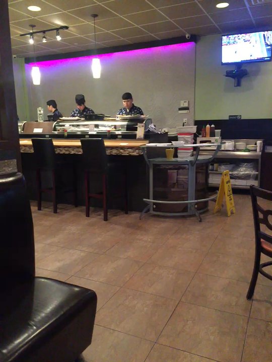 Sushi Palace - Waiting for my sushi to go - Japanese Near Me - Yonkers, New York