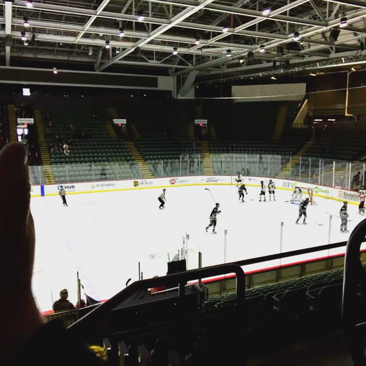 Simon Ward's Last-Minute Rocket sets up game tying goal for Tbirds!