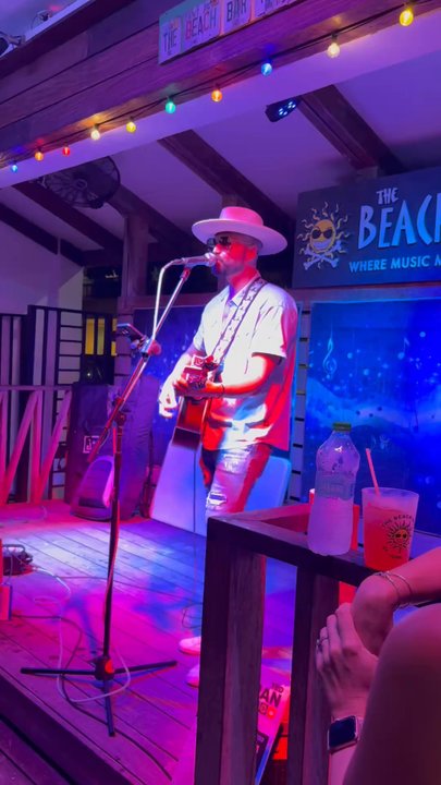 The Beach Bar - Live music - Bars Near Me - Cruz Bay, Virgin Islands