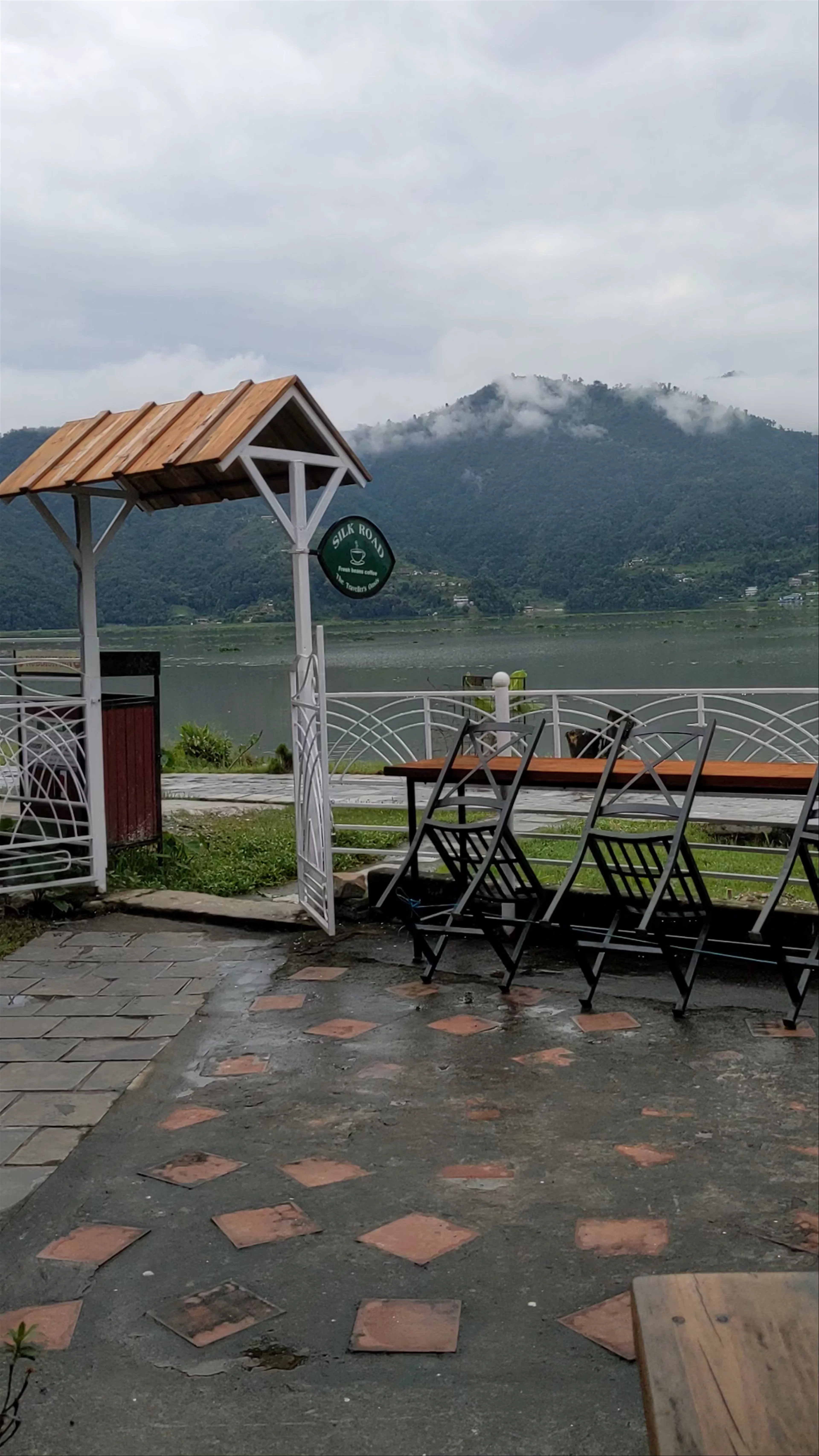 Silk Road Restaurant and Bar, Lakeside Road