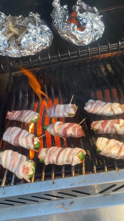 Premier Lofts - Grilling on the rooftop - Apartments Near Me - Denver, Colorado