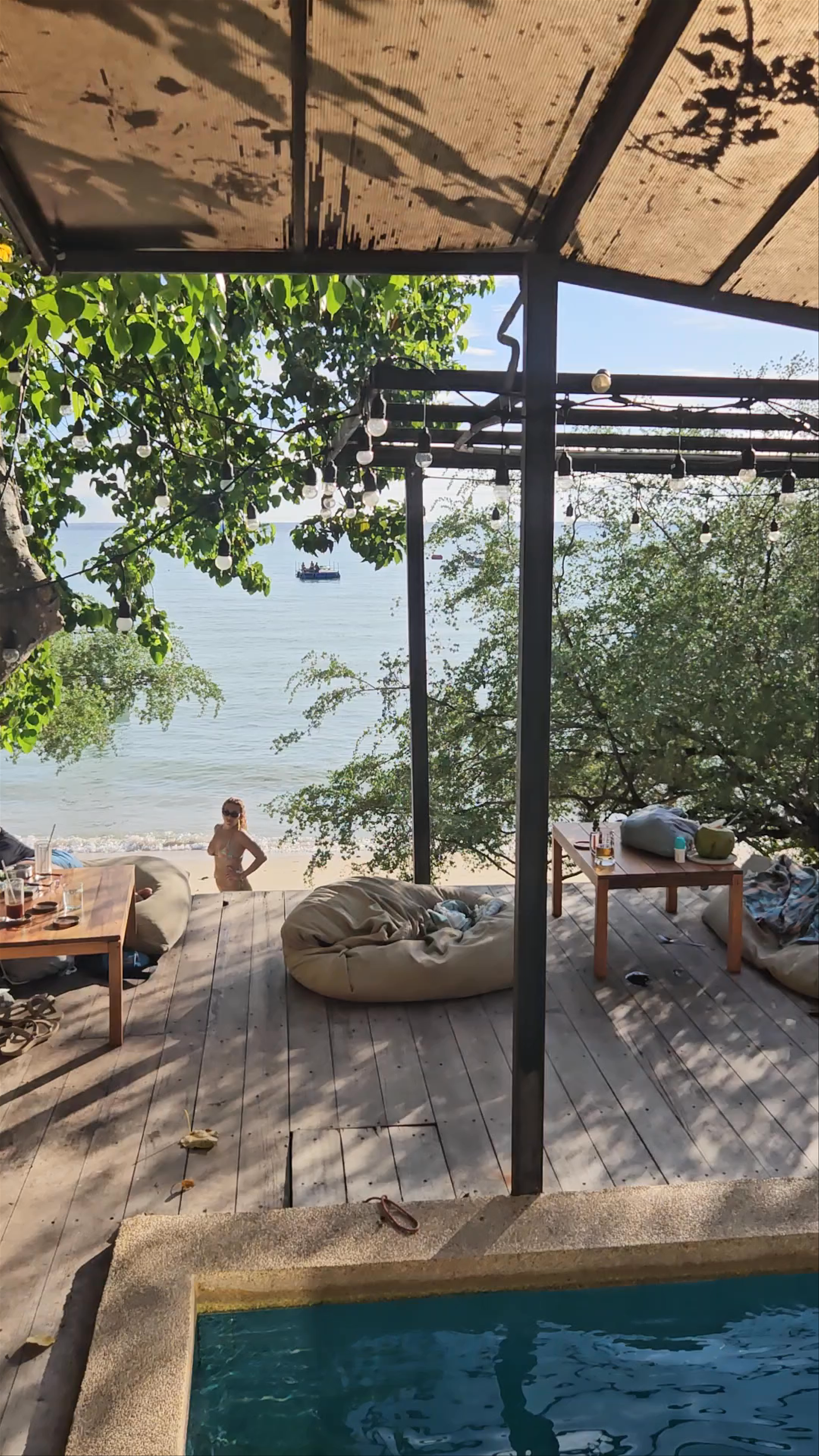 KoPPee Espresso Bar & Restaurant: Tropical Relaxation on Ko Tao Beach