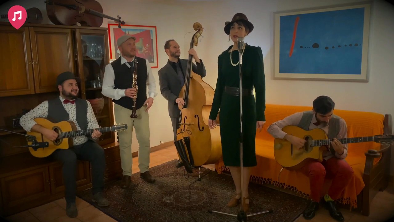 Bologna Swing Band - Live Sample - video