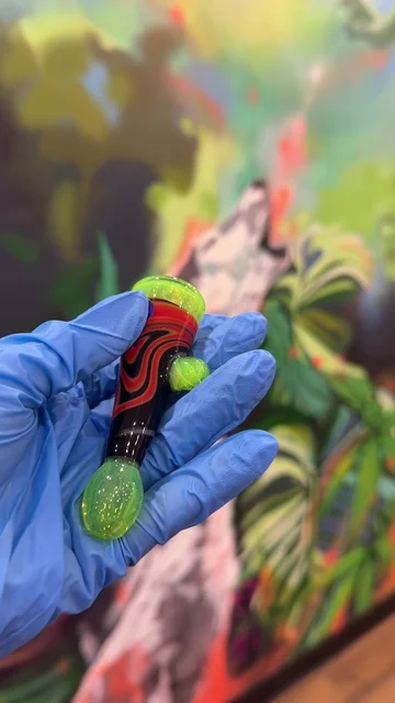 Preview pic of Midnight Glass - Chillum (Green/Red & Black)