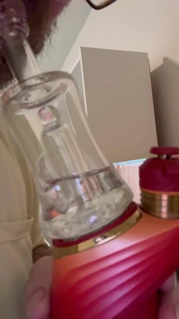 Preview pic of Clear opal Puffco top