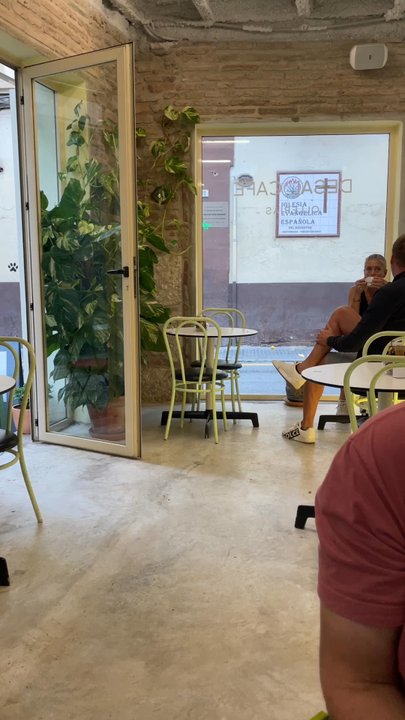 Desal - Inside - Breakfast & Brunch Near Me - Málaga, Massachusetts