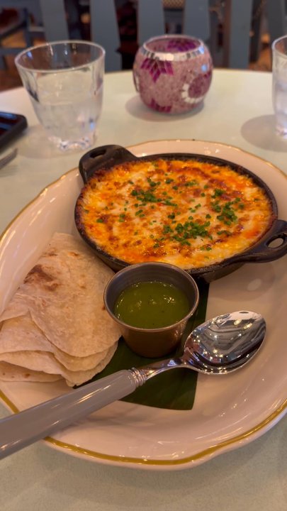 El Presidente - Sizzling Queso Fundido De Chorizo - Mexican Near Me - Washington, DC, District of Columbia