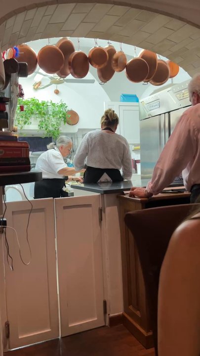 Donna Rosa - Italian Near Me - Positano, SA