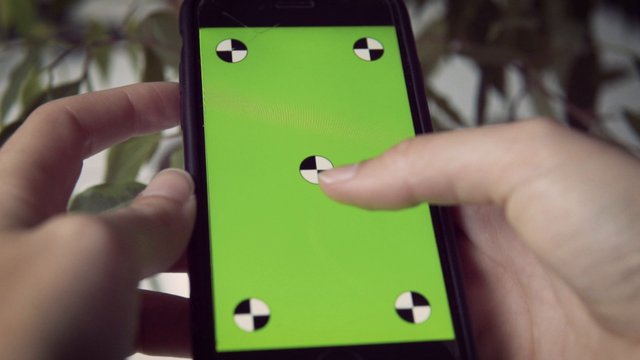 Scrolling on green screen iPhone