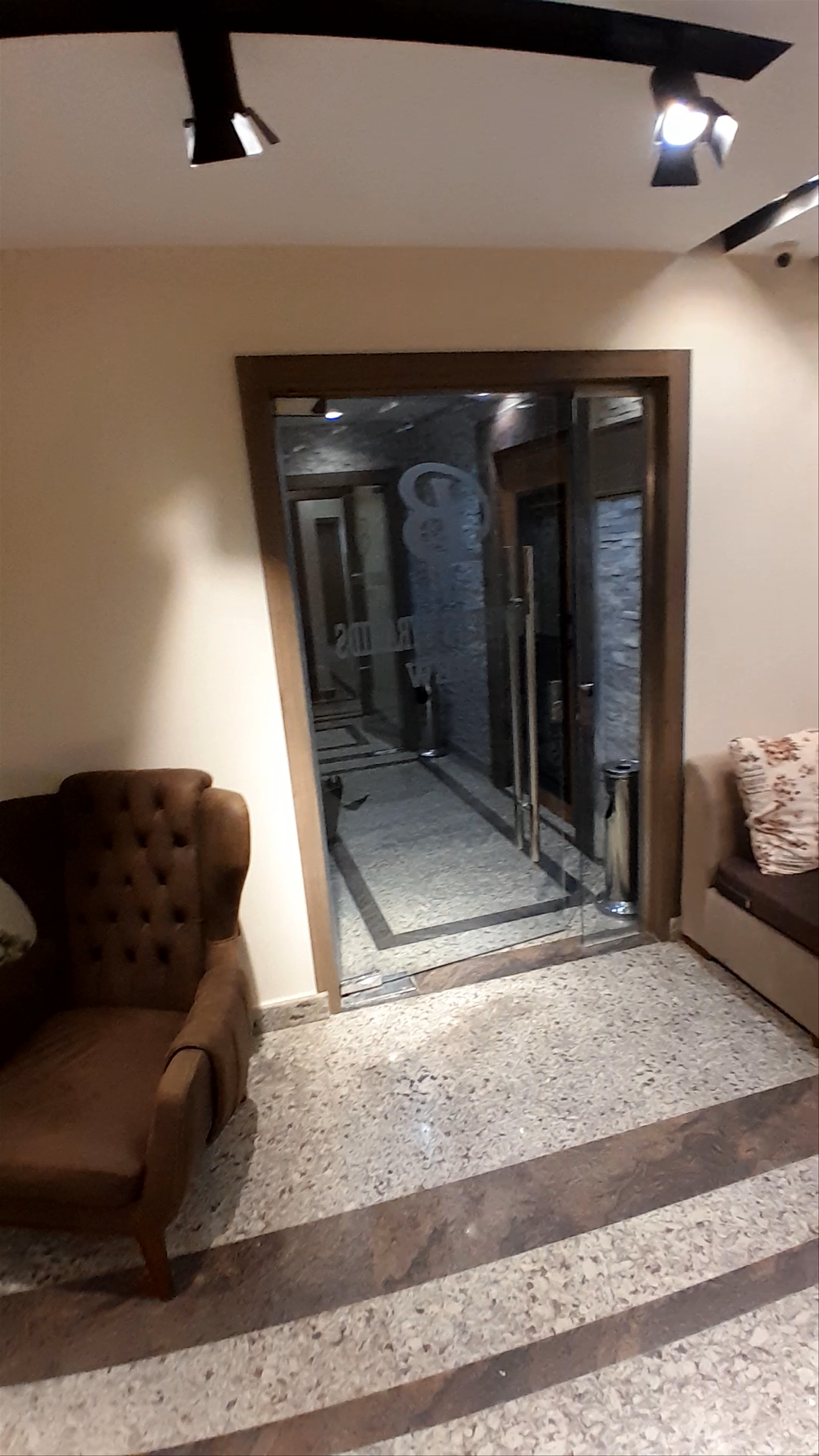 Brother's Pyramids View: Modern Comfort Near Ancient Wonders in Al Haram, Egypt