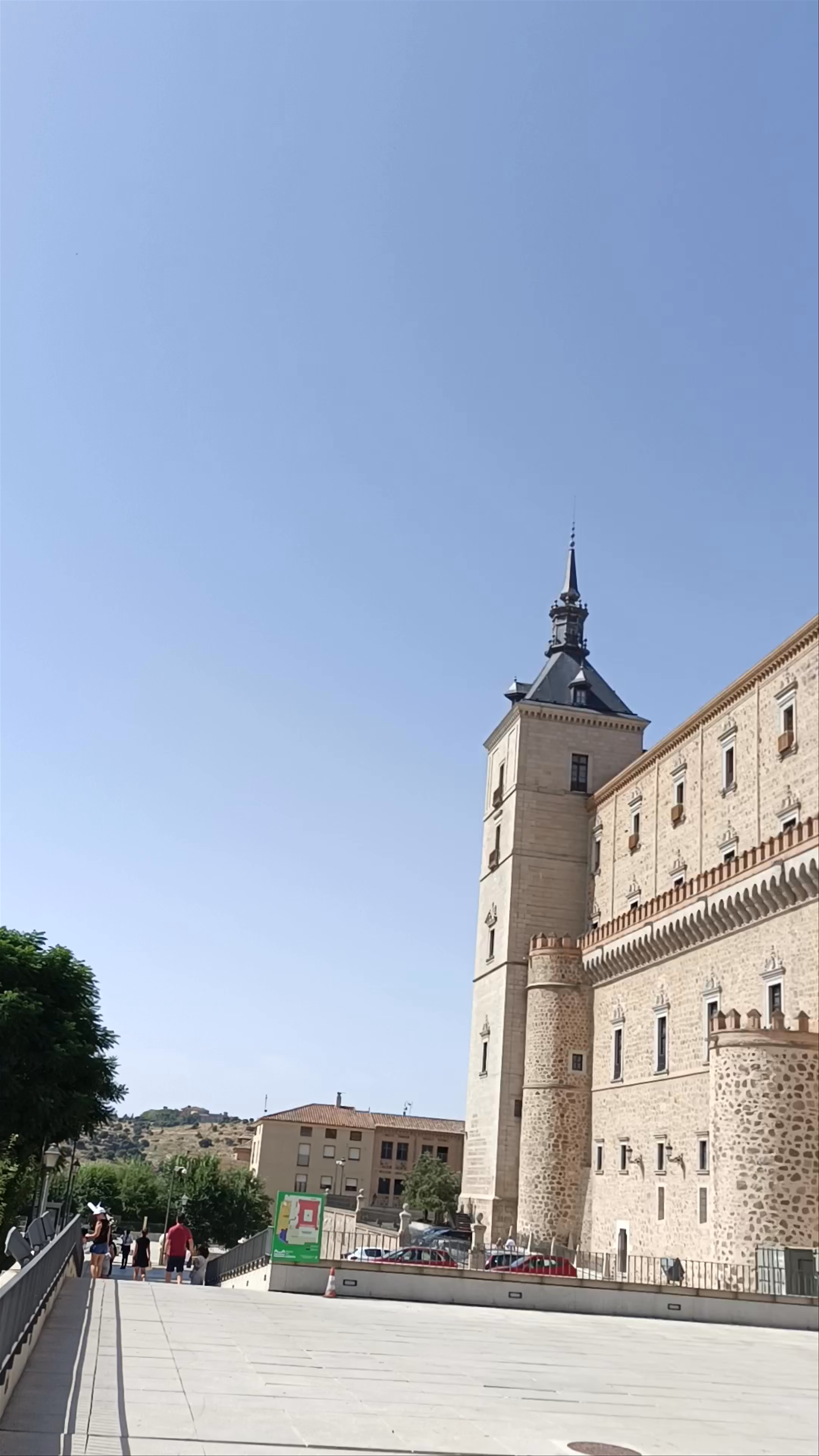 Alcázar de Toledo: Majestic Fortress and Historic Wonder in Castilla-La Mancha
