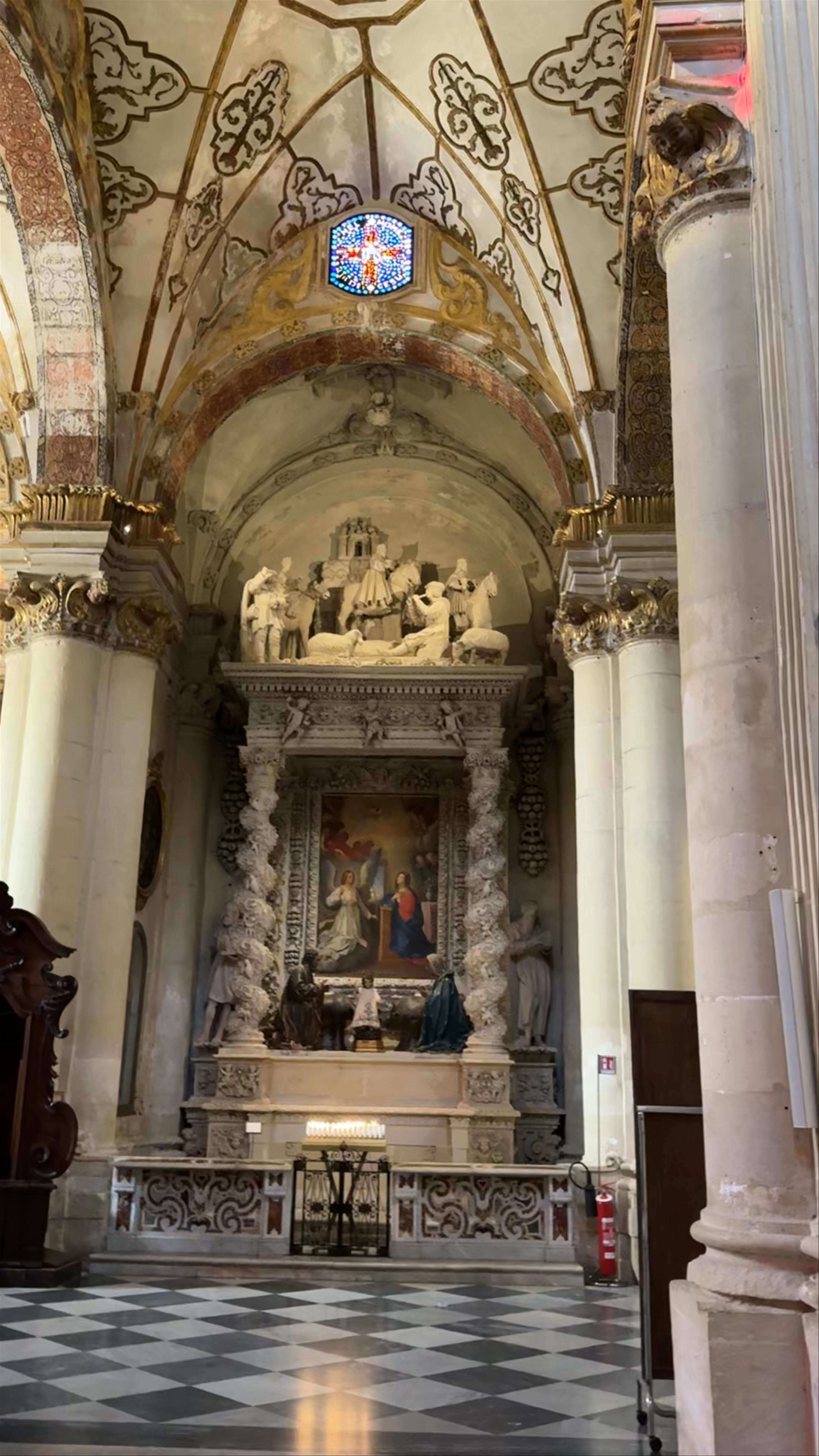 Cattedrale di Maria Santissima Assunta e Sant'Oronzo