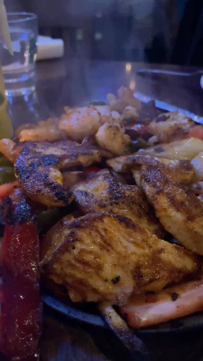 Salsa 17 - Mexican Near Me - Arlington Heights, Illinois