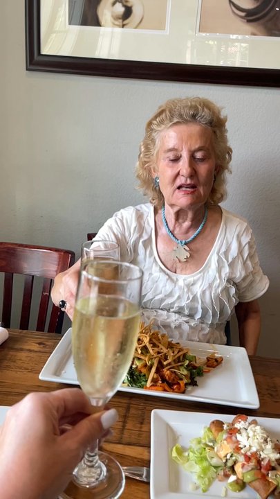 KIN Windsor - Cheers to my amazing sister clink clink - New American Near Me - Windsor, California