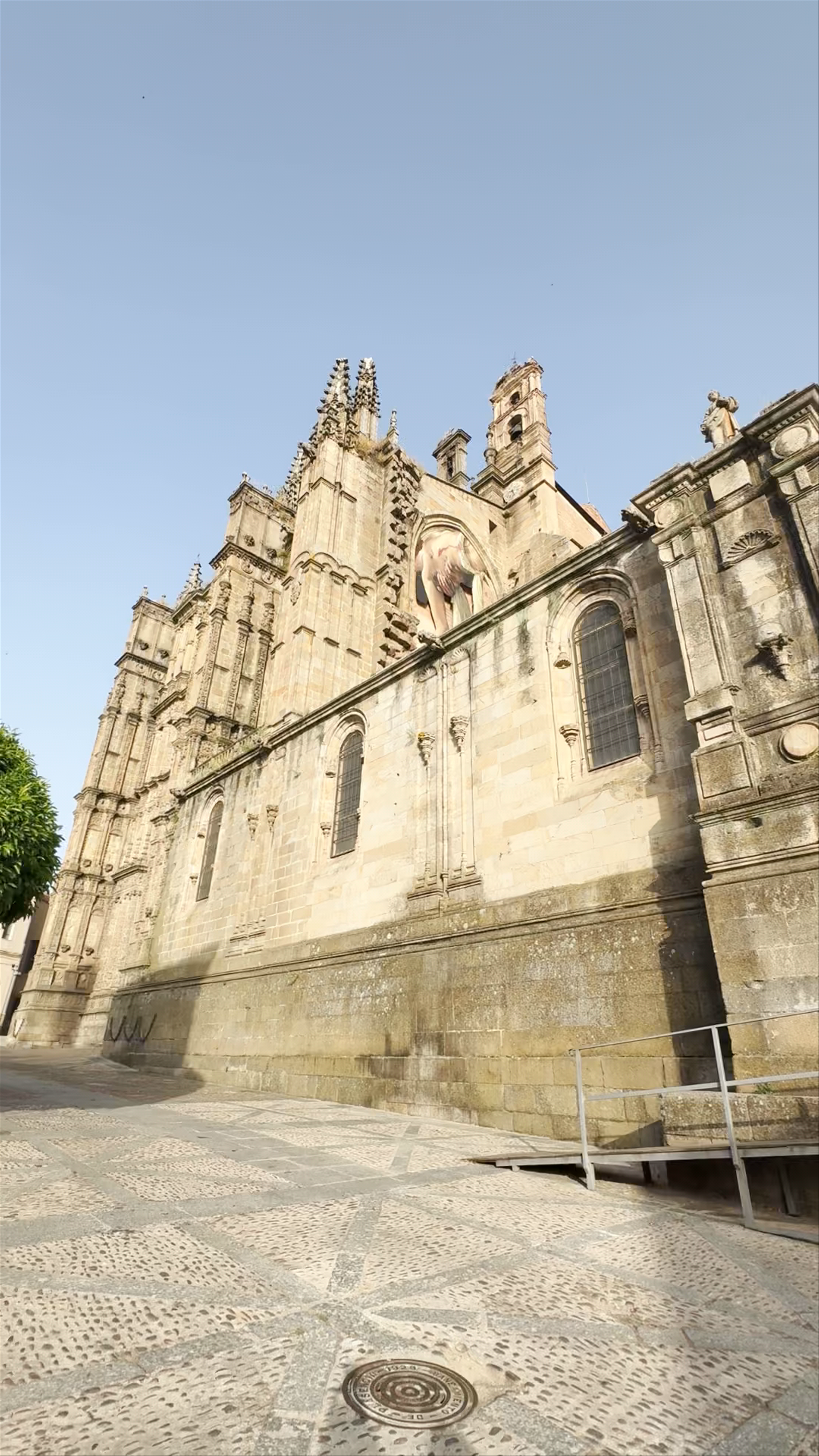 Catedral de Plasencia: Majestic Gothic Heritage in Spain