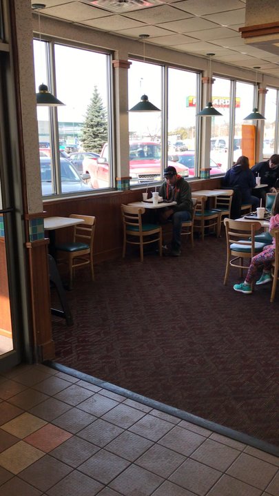 Wendy's - Full dining room 1:30 pm - Burgers Near Me - Forest Lake, Minnesota