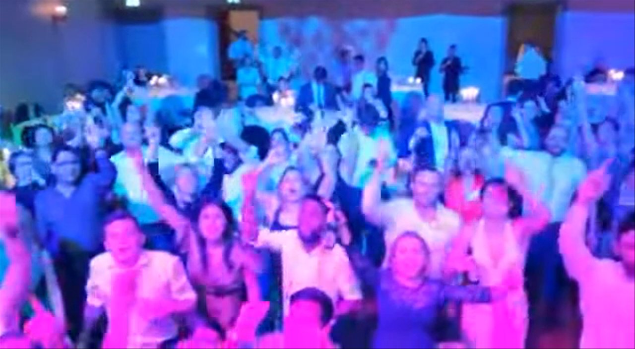 Up The Ante - Wedding in Reykjavík 2026 - video 4