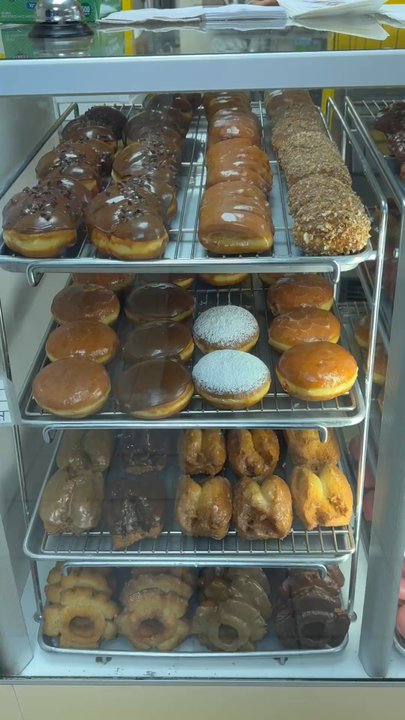 Master Donuts - Fully stocked at 6AM - Donuts Near Me - Citrus Heights, California