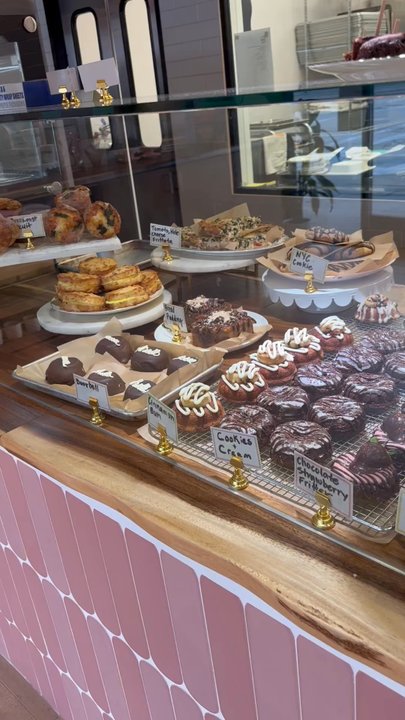 Hello You’re Welcome - All the delicious donuts! - Coffee & Tea Near Me - Pasadena, California