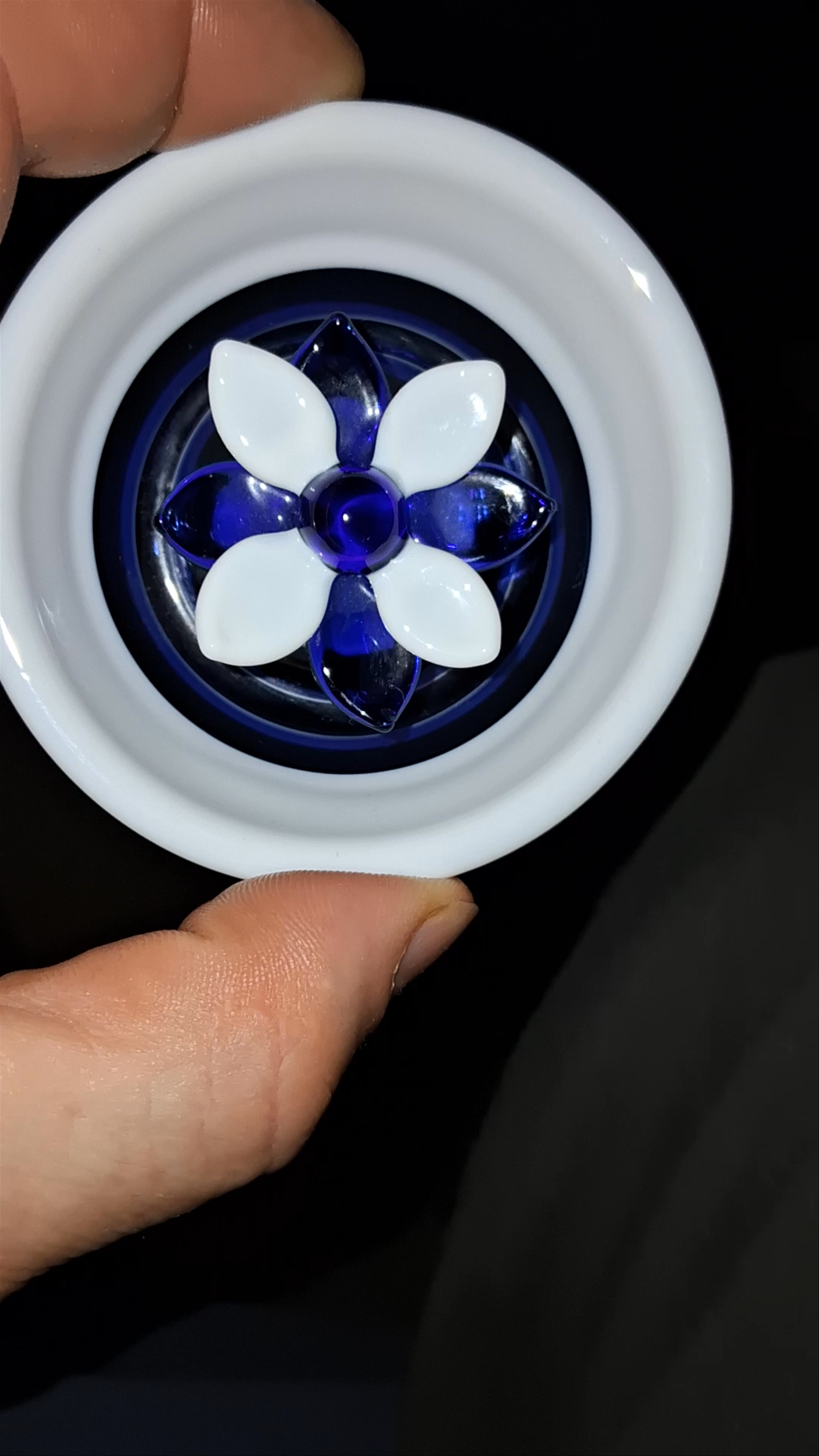 Preview pic of Lotus white and cobalt ashtray