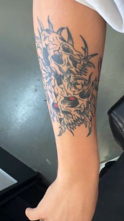 Lilium Tattoo Hawaii - Tattoo Near Me - Honolulu, Hawaii