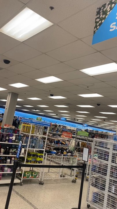 Ross Dress for Less - 2 nd in the store@8 a.m. Sunday morning - Department Stores Near Me - Mililani, Hawaii