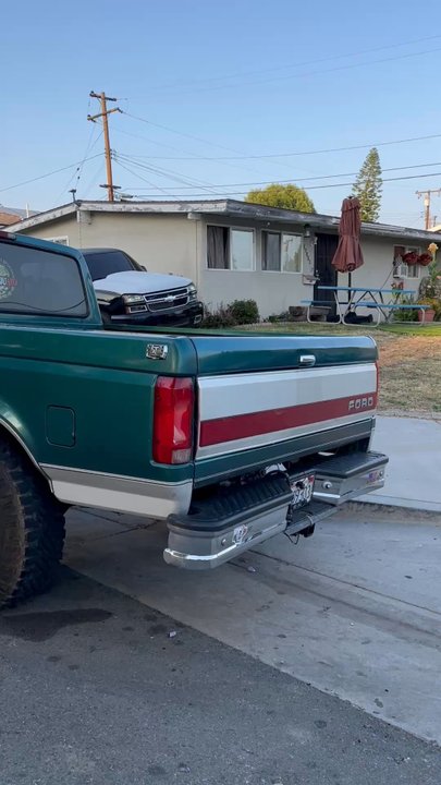 Valenz Autobody - Body Shops Near Me - Riverside, California