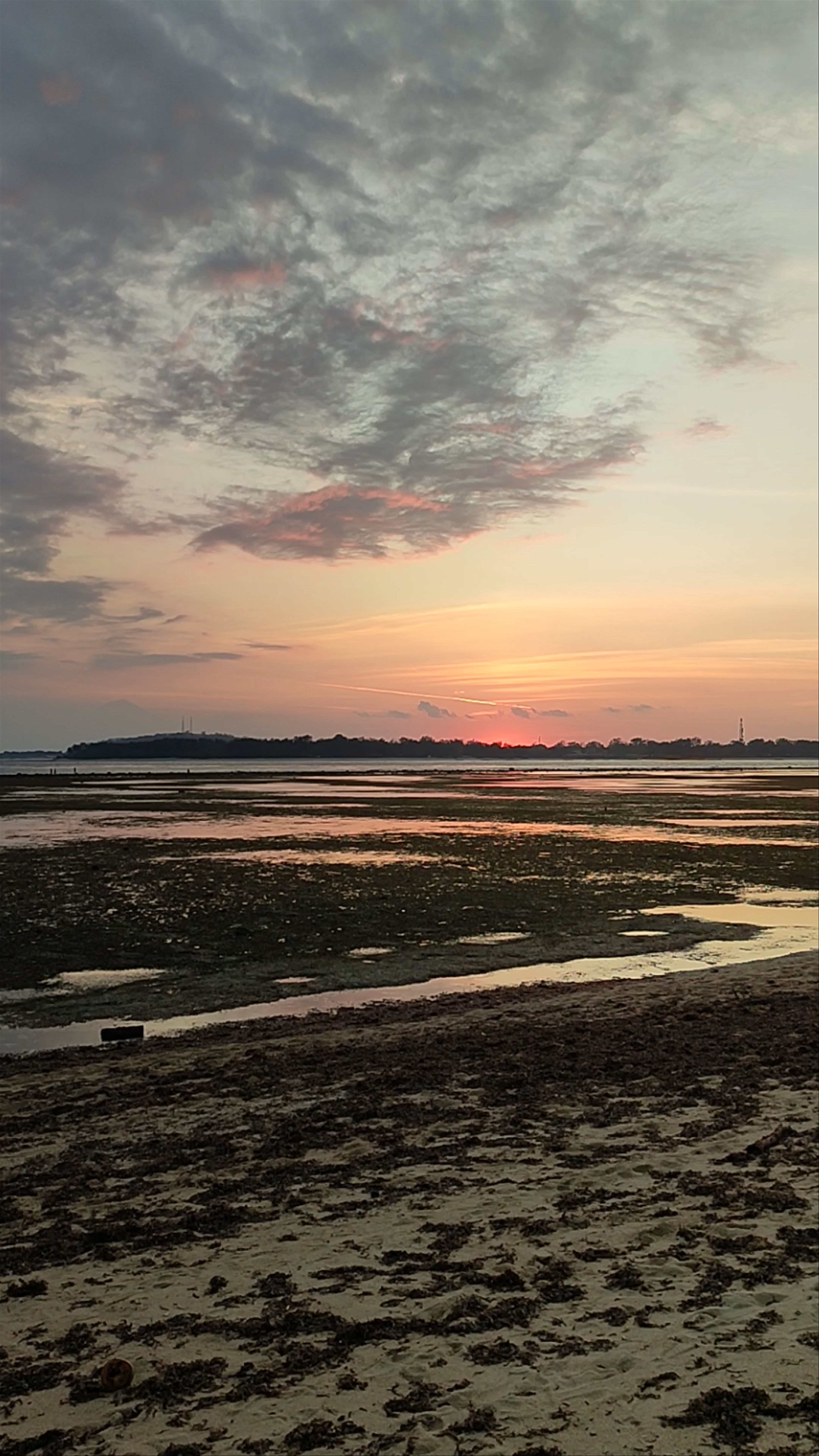Beach ouest coast sunset