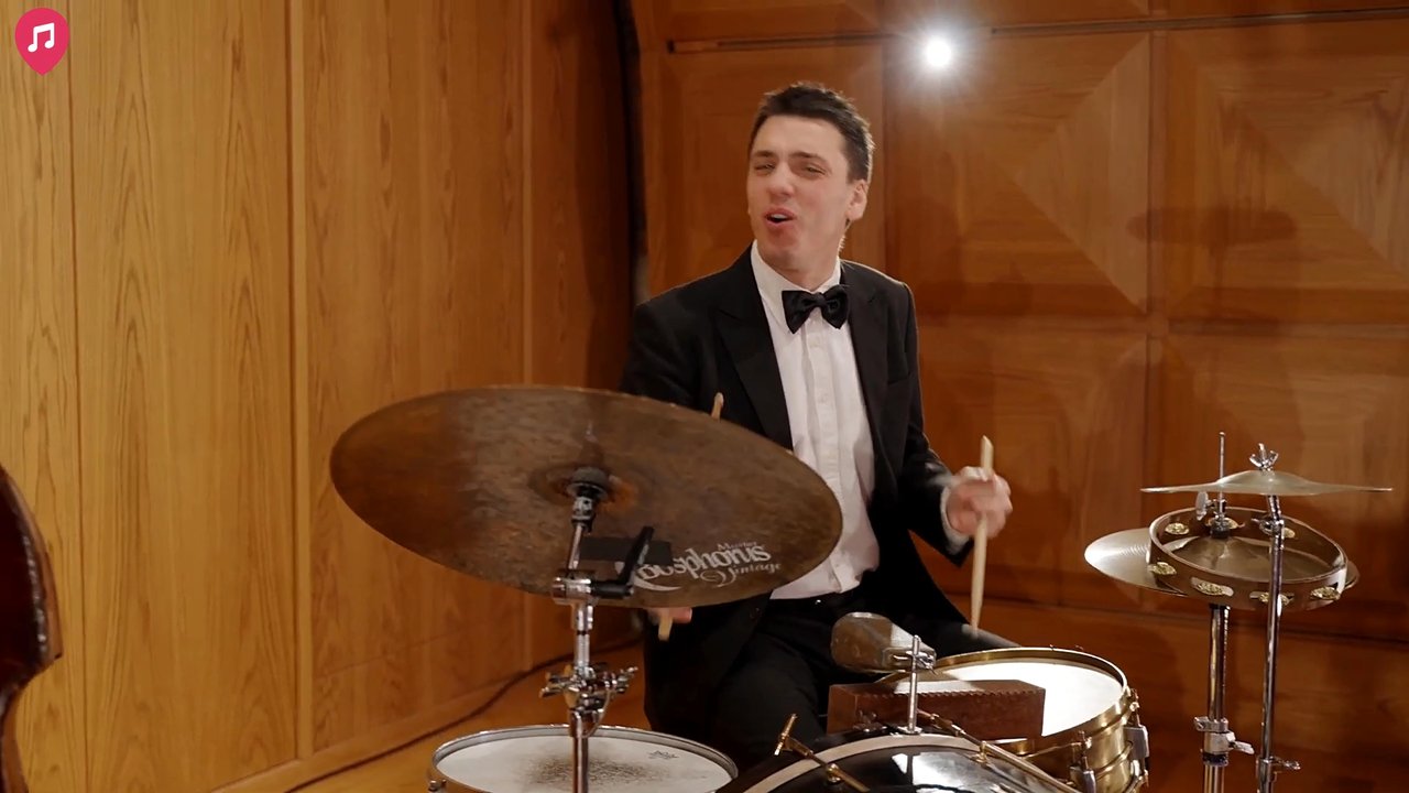 The Suits Jazz Band - Trio Showreel 2026 - video 3