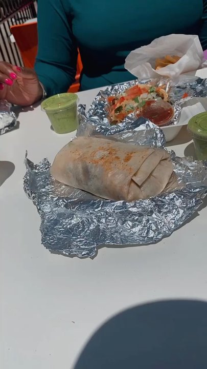 Burrito Beach - Yummy - Mexican Near Me - Chicago, Illinois