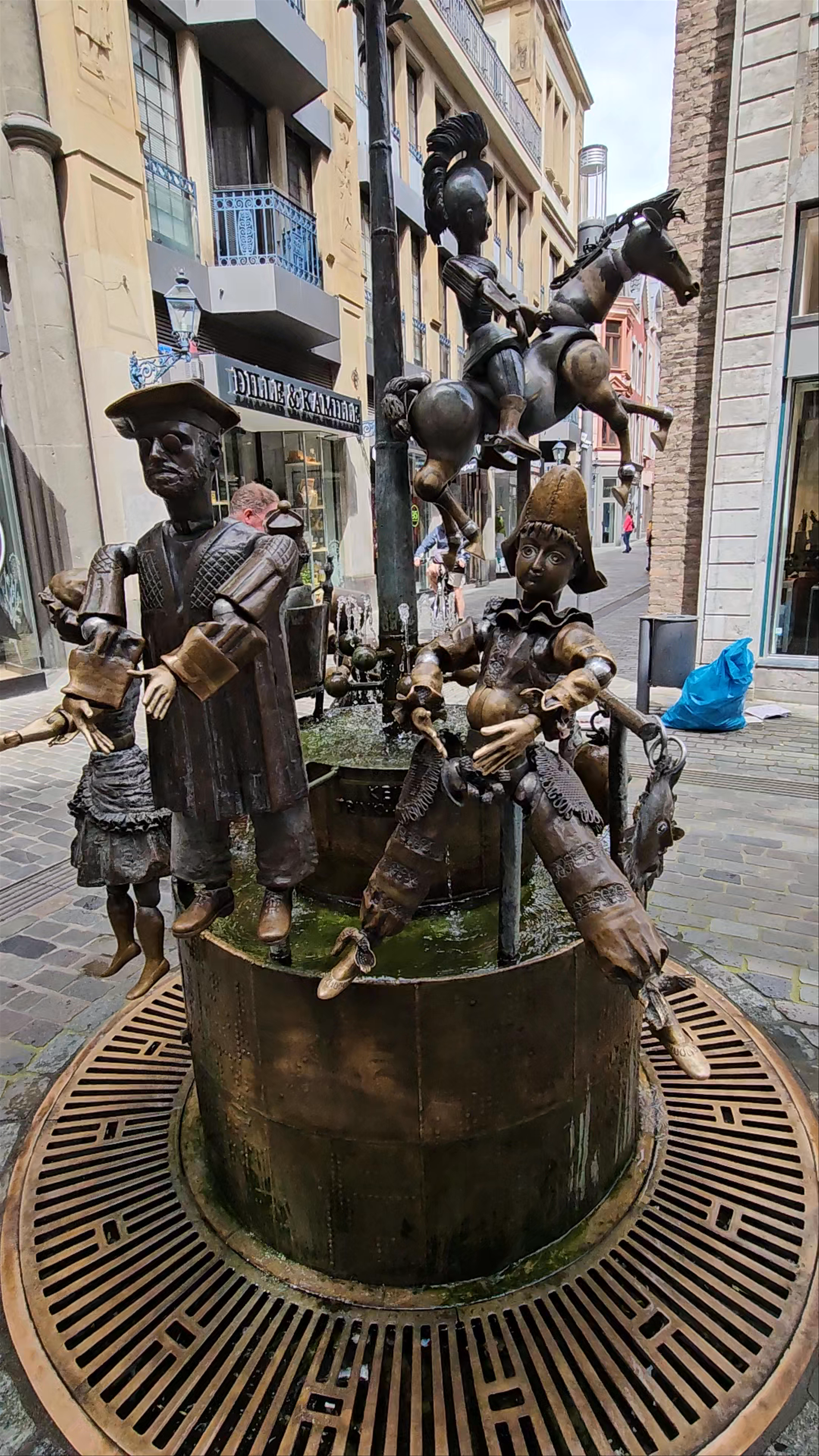 Puppenbrunnen