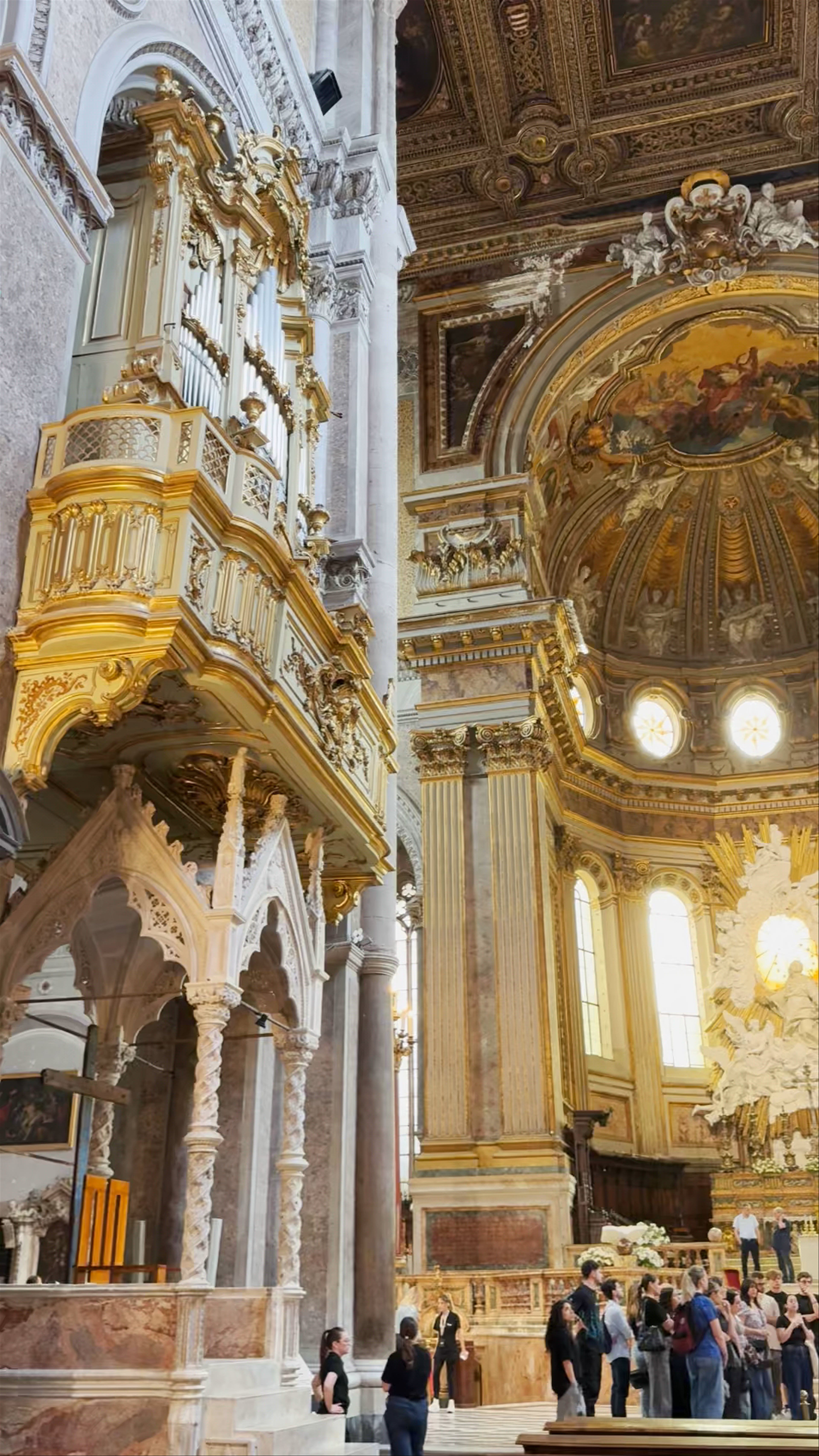 Duomo di Santa Maria Assunta: Baroque Grandeur in Naples