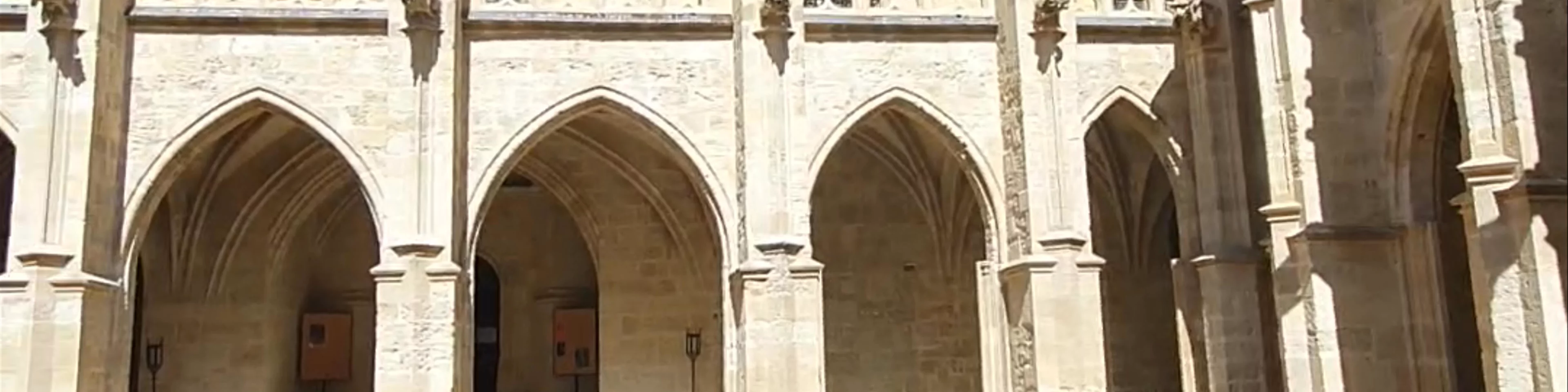 Cathédrale Saint-Just et Saint-Pasteur
