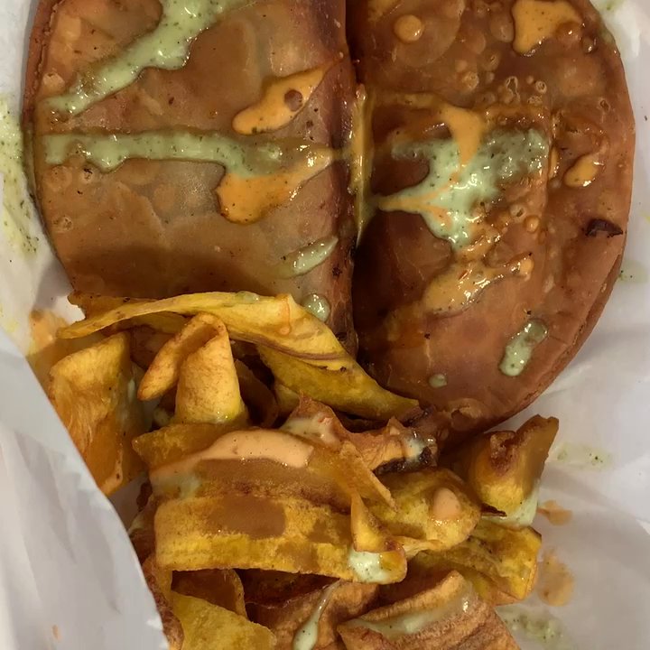 Gusto Cuban Cafe - Empanadas and plantain chips! - Food Trucks Near Me