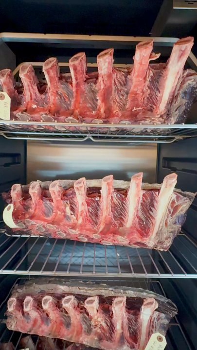 Kravings - Steakhouses Near Me - Tarzana, California