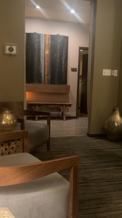 AvantGard Spa - Serene waiting lounge. Just need tea... - Nail Salons Near Me - San Carlos, California