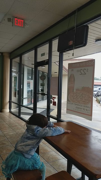 Korner Slice - Interior - Pizza Near Me - Humble, Texas