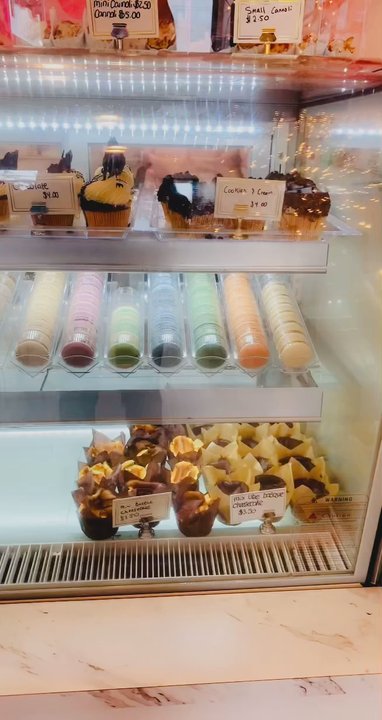 Sachi's Cakes and Desserts Lab - Cupcakes Near Me - Beaumont, Texas