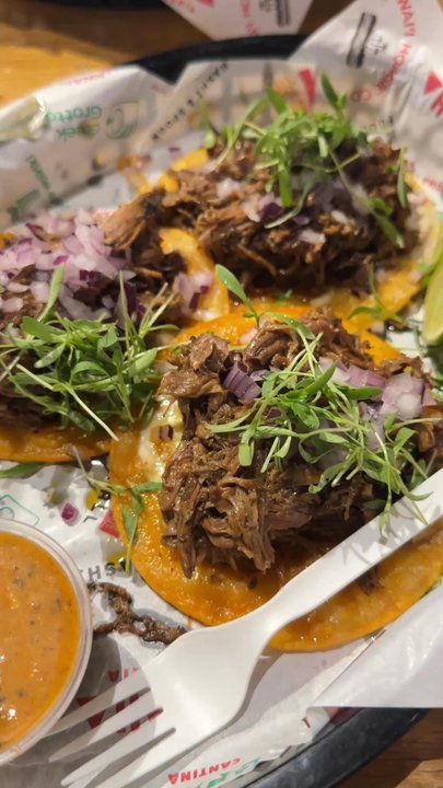 La Pina Cantina - Tacos Near Me - Honolulu, Hawaii