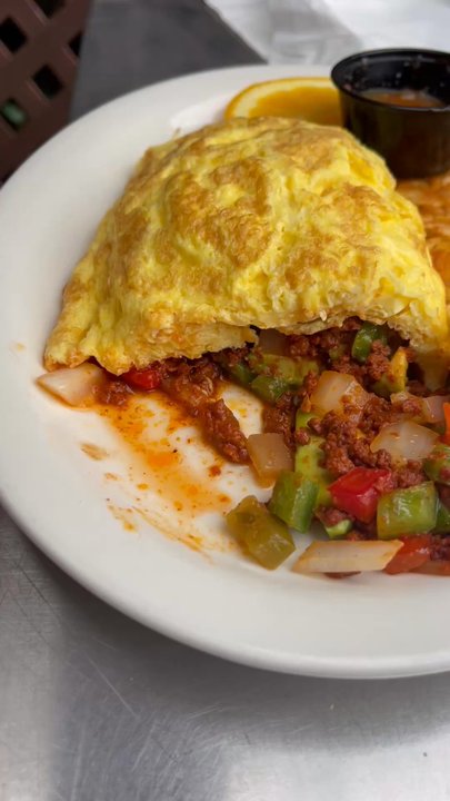Avenue Cafe - Delicioso chorizo scramble - Cafes Near Me - Capitola, California