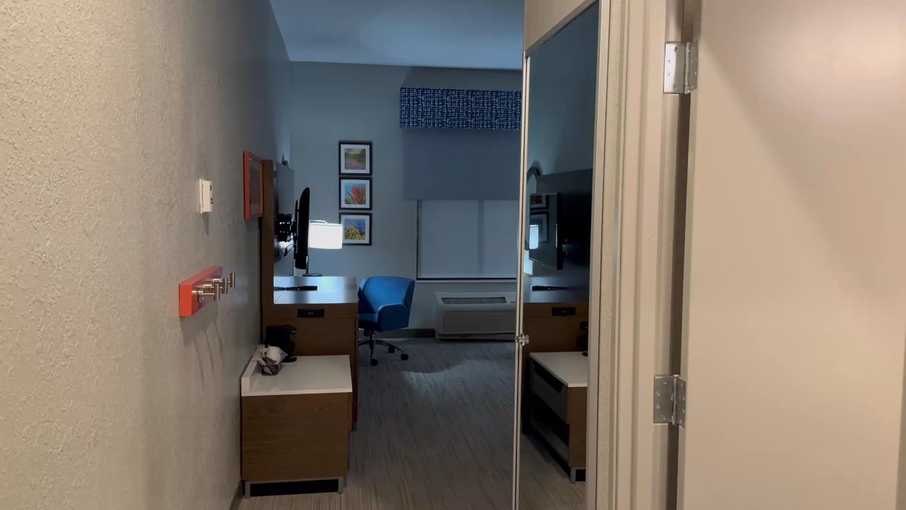 Hampton Inn & Suites Casper - King Suite - Hotels Near Me - Casper, Wyoming