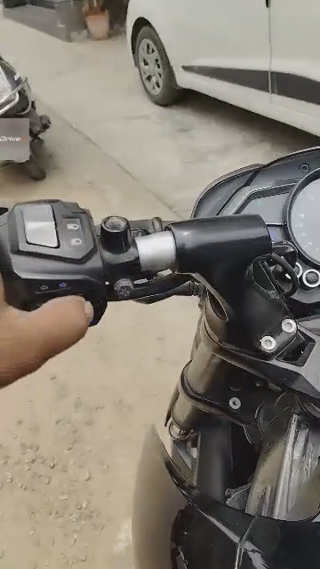 Walk-around video thumbnail