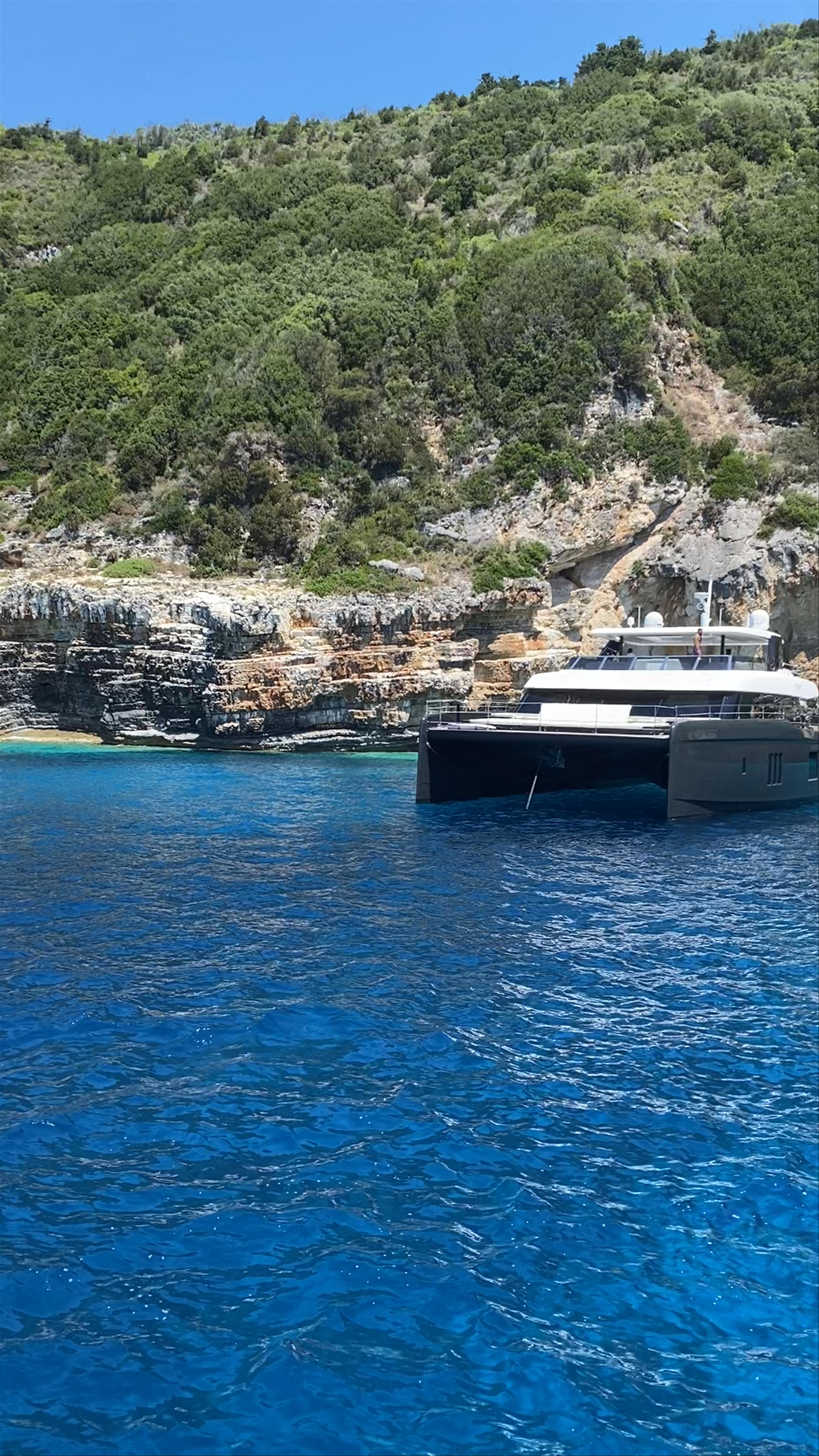 Γαλάζιες Σπηλιές