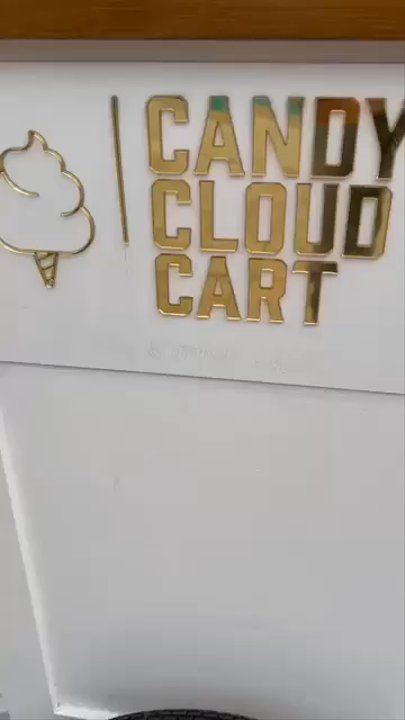 Candy Cloud Cart - We love Candy cloud cart. The cutest set up, delicious treats and the friendliness staff. Thank you for everything. Can't wait to book again - Caterers Near Me
